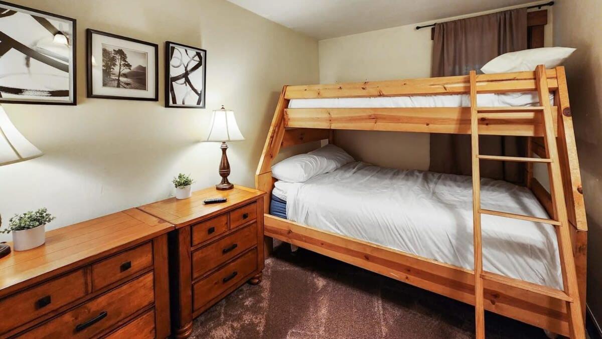 Cozy 2 Bedroom Condo In Town Walk To Main St Skiing Breckenridge Exterior photo